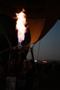 2024BalloonFiestaGlow-86.jpg
